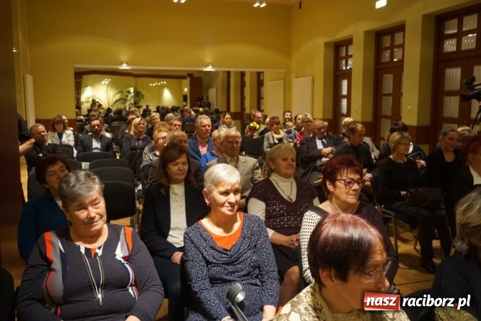 Zdjęcie w galerii na portalu naszraciborz.pl: Wręczono raciborski Laur Wolontariatu wiadomości z regionu