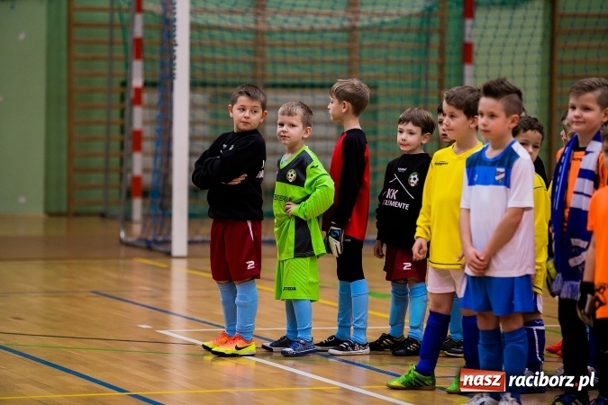 Zdjęcie w galerii na portalu naszraciborz.pl: Piłkarskie Mikołajki w Arenie Rafako. Młodzi unici najlepsi wiadomości z regionu