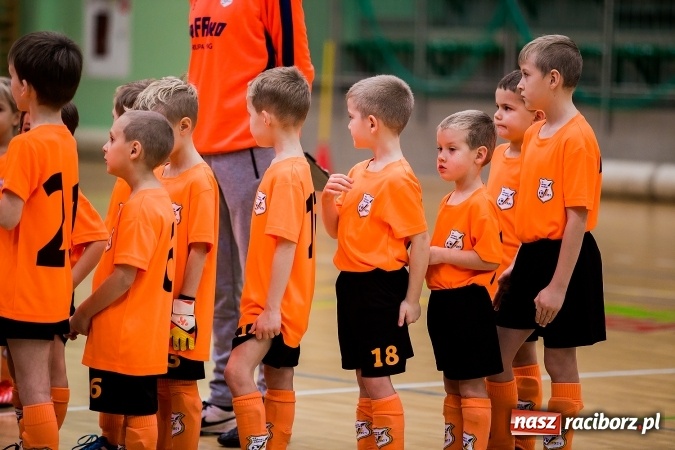 Zdjęcie w galerii na portalu naszraciborz.pl: Piłkarskie Mikołajki w Arenie Rafako. Młodzi unici najlepsi wiadomości z regionu