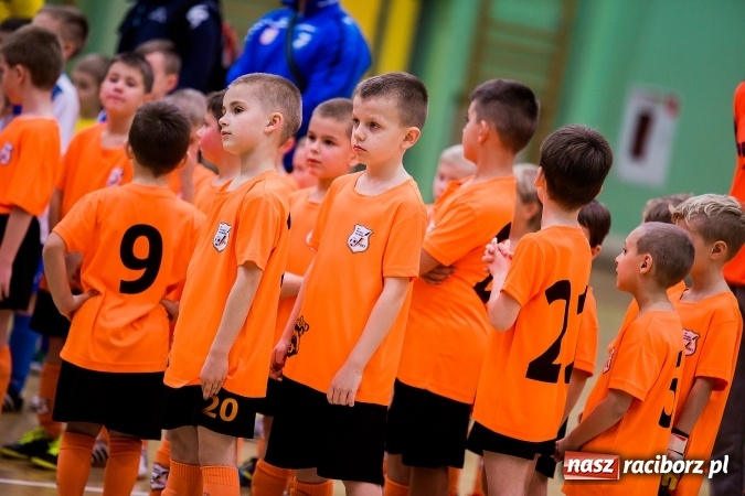 Zdjęcie w galerii na portalu naszraciborz.pl: Piłkarskie Mikołajki w Arenie Rafako. Młodzi unici najlepsi wiadomości z regionu