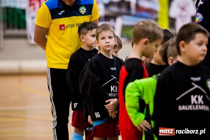 Zdjęcie w galerii na portalu naszraciborz.pl: Piłkarskie Mikołajki w Arenie Rafako. Młodzi unici najlepsi wiadomości z regionu