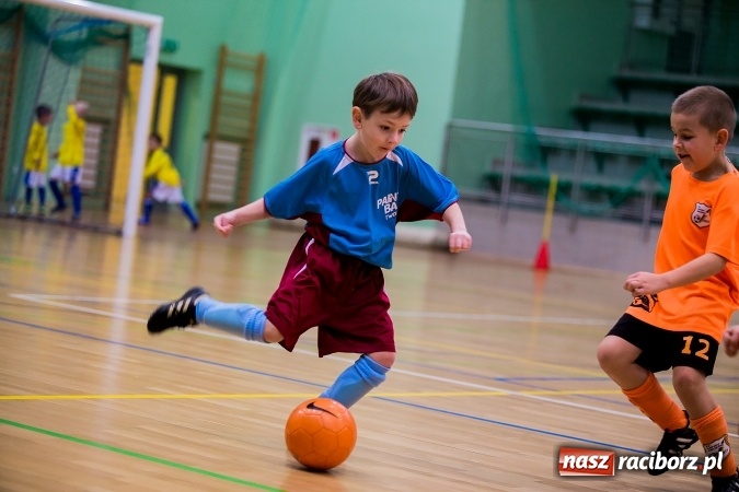 Zdjęcie w galerii na portalu naszraciborz.pl: Piłkarskie Mikołajki w Arenie Rafako. Młodzi unici najlepsi wiadomości z regionu
