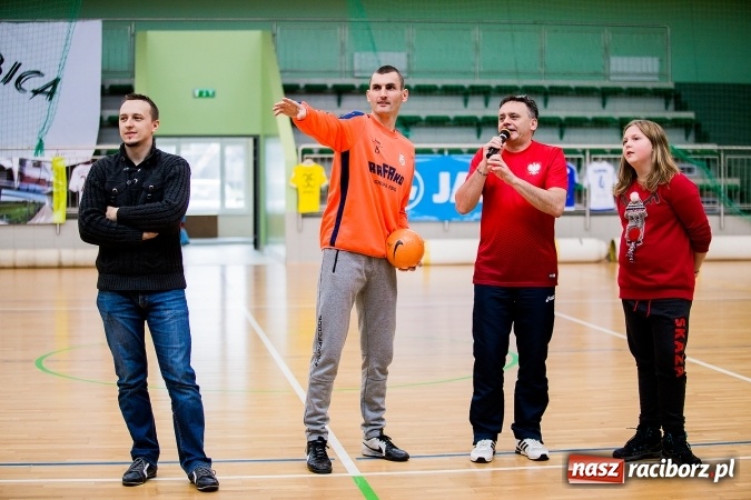 Zdjęcie w galerii na portalu naszraciborz.pl: Piłkarskie Mikołajki w Arenie Rafako. Młodzi unici najlepsi wiadomości z regionu