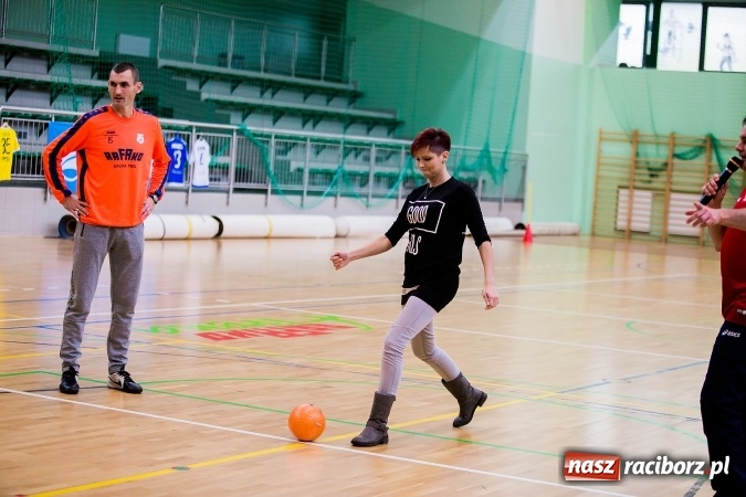 Zdjęcie w galerii na portalu naszraciborz.pl: Piłkarskie Mikołajki w Arenie Rafako. Młodzi unici najlepsi wiadomości z regionu
