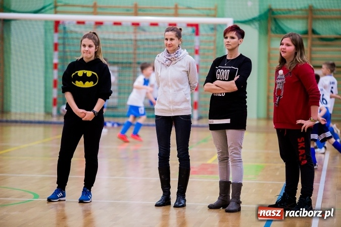 Zdjęcie w galerii na portalu naszraciborz.pl: Piłkarskie Mikołajki w Arenie Rafako. Młodzi unici najlepsi wiadomości z regionu