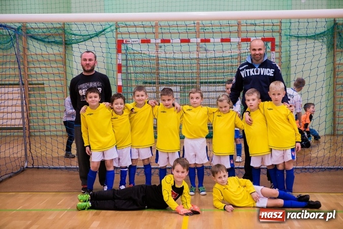 Zdjęcie w galerii na portalu naszraciborz.pl: Piłkarskie Mikołajki w Arenie Rafako. Młodzi unici najlepsi wiadomości z regionu