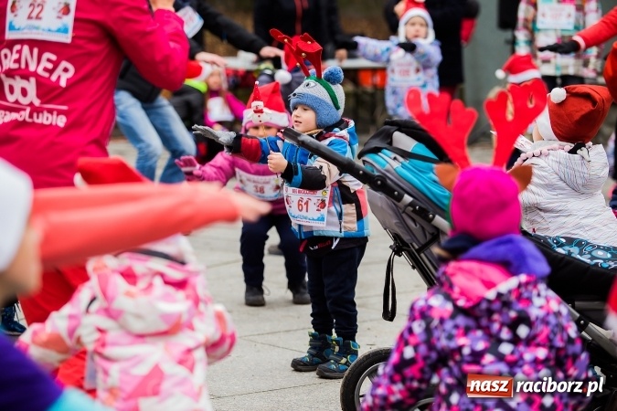 Zdjęcie w galerii na portalu naszraciborz.pl: Bieg Mikołajkowy w parku Roth wiadomości z regionu