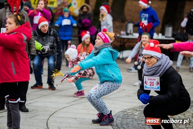 Zdjęcie w galerii na portalu naszraciborz.pl: Bieg Mikołajkowy w parku Roth wiadomości z regionu