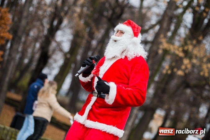 Zdjęcie w galerii na portalu naszraciborz.pl: Bieg Mikołajkowy w parku Roth wiadomości z regionu
