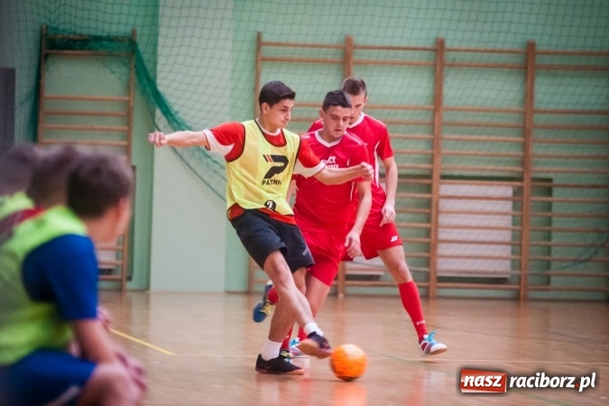 Zdjęcie w galerii na portalu naszraciborz.pl: HLPN nabiera tempa. Wygrane GTI Auto Spa, Limfo-Med i Willi Wiktoria Brenna wiadomości z regionu