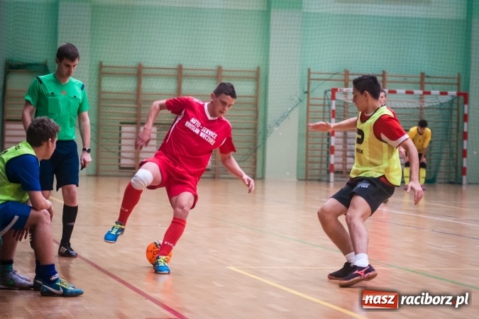 Zdjęcie w galerii na portalu naszraciborz.pl: HLPN nabiera tempa. Wygrane GTI Auto Spa, Limfo-Med i Willi Wiktoria Brenna wiadomości z regionu