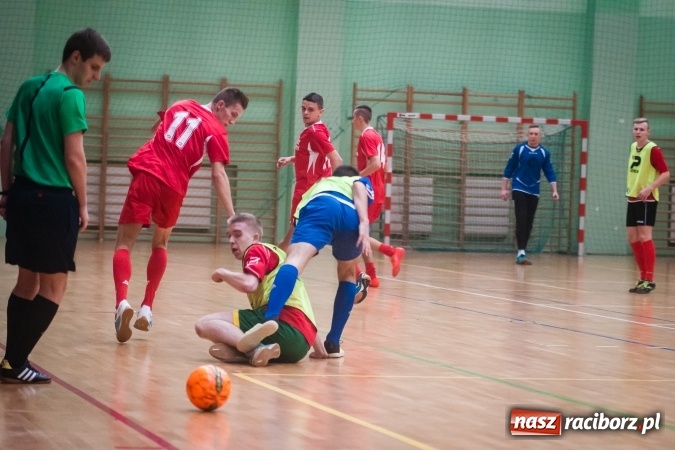 Zdjęcie w galerii na portalu naszraciborz.pl: HLPN nabiera tempa. Wygrane GTI Auto Spa, Limfo-Med i Willi Wiktoria Brenna wiadomości z regionu