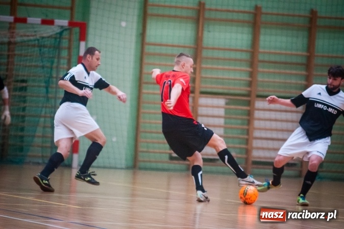 Zdjęcie w galerii na portalu naszraciborz.pl: HLPN nabiera tempa. Wygrane GTI Auto Spa, Limfo-Med i Willi Wiktoria Brenna wiadomości z regionu