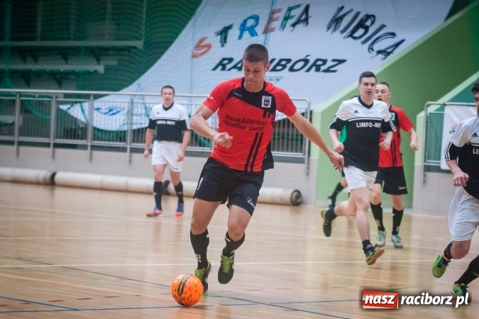 Zdjęcie w galerii na portalu naszraciborz.pl: HLPN nabiera tempa. Wygrane GTI Auto Spa, Limfo-Med i Willi Wiktoria Brenna wiadomości z regionu