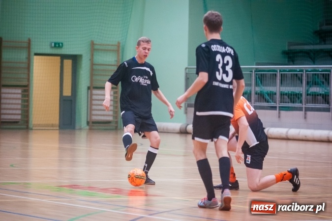 Zdjęcie w galerii na portalu naszraciborz.pl: HLPN nabiera tempa. Wygrane GTI Auto Spa, Limfo-Med i Willi Wiktoria Brenna wiadomości z regionu