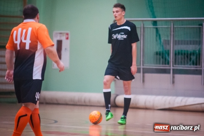 Zdjęcie w galerii na portalu naszraciborz.pl: HLPN nabiera tempa. Wygrane GTI Auto Spa, Limfo-Med i Willi Wiktoria Brenna wiadomości z regionu