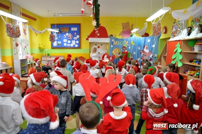 Zdjęcie w galerii na portalu naszraciborz.pl: Mikołajkowe show w markowickim przedszkolu wiadomości z regionu