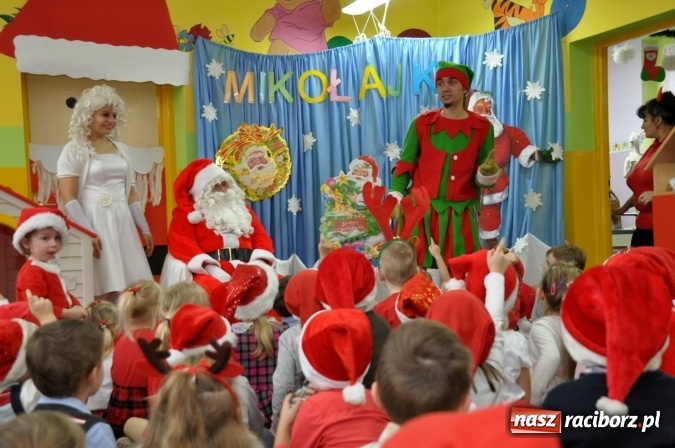 Zdjęcie w galerii na portalu naszraciborz.pl: Mikołajkowe show w markowickim przedszkolu wiadomości z regionu