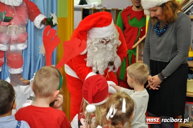 Zdjęcie w galerii na portalu naszraciborz.pl: Mikołajkowe show w markowickim przedszkolu wiadomości z regionu
