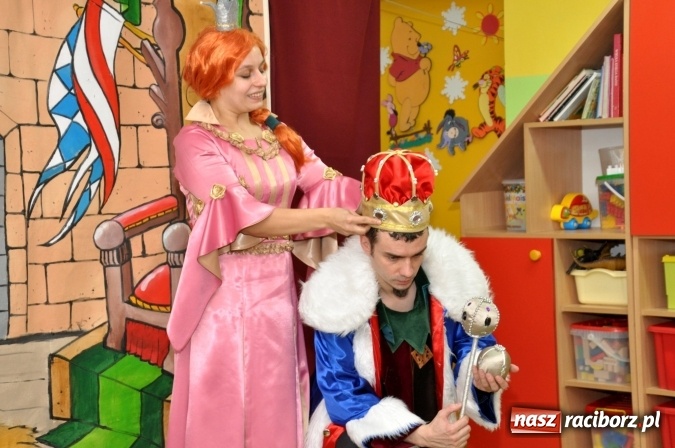 Zdjęcie w galerii na portalu naszraciborz.pl: Mikołajkowe show w markowickim przedszkolu wiadomości z regionu