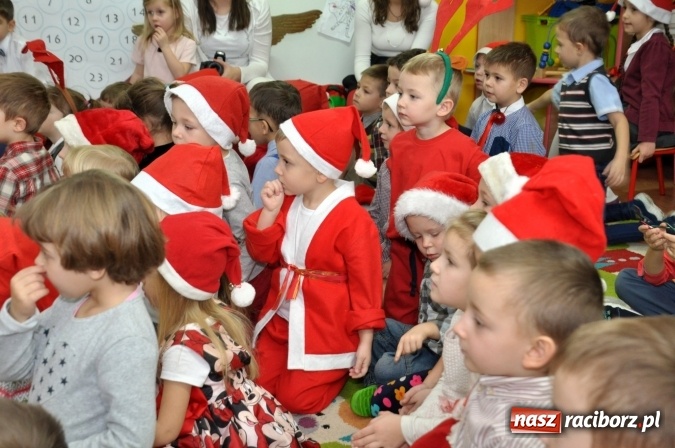 Zdjęcie w galerii na portalu naszraciborz.pl: Mikołajkowe show w markowickim przedszkolu wiadomości z regionu