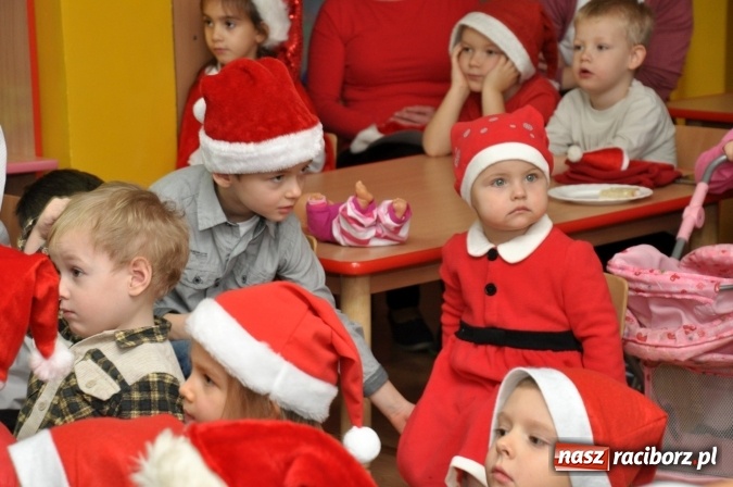 Zdjęcie w galerii na portalu naszraciborz.pl: Mikołajkowe show w markowickim przedszkolu wiadomości z regionu