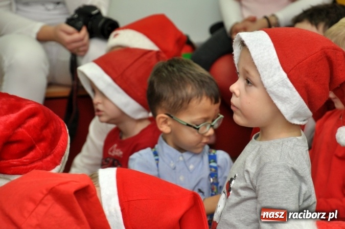 Zdjęcie w galerii na portalu naszraciborz.pl: Mikołajkowe show w markowickim przedszkolu wiadomości z regionu