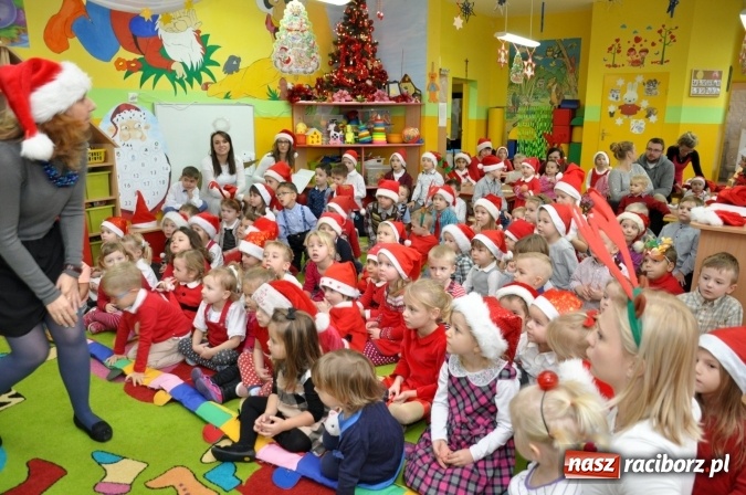 Zdjęcie w galerii na portalu naszraciborz.pl: Mikołajkowe show w markowickim przedszkolu wiadomości z regionu
