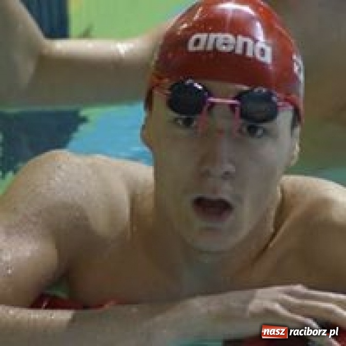 Zdjęcie w galerii na portalu naszraciborz.pl: Pływanie. Raciborski ZSOMS w środku stawki  wiadomości z regionu