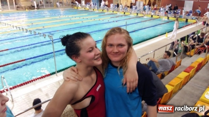 Zdjęcie w galerii na portalu naszraciborz.pl: Pływanie. Raciborski ZSOMS w środku stawki  wiadomości z regionu