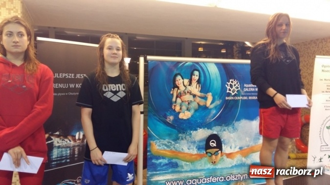 Zdjęcie w galerii na portalu naszraciborz.pl: Pływanie. Raciborski ZSOMS w środku stawki  wiadomości z regionu