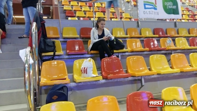 Zdjęcie w galerii na portalu naszraciborz.pl: Pływanie. Raciborski ZSOMS w środku stawki  wiadomości z regionu