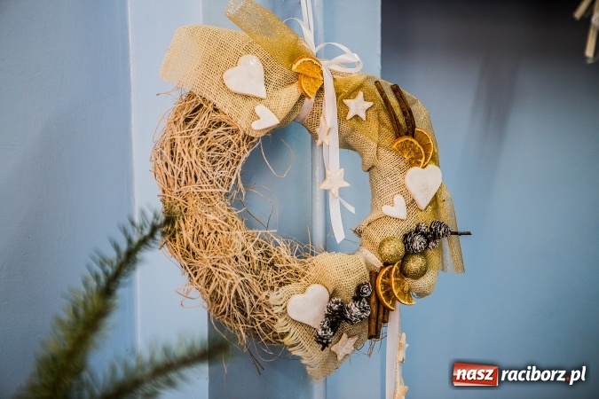 Zdjęcie w galerii na portalu naszraciborz.pl: Kiermasz świąteczny w krzanowickiej szkole wiadomości z regionu