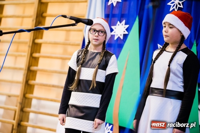 Zdjęcie w galerii na portalu naszraciborz.pl: Kiermasz świąteczny w krzanowickiej szkole wiadomości z regionu