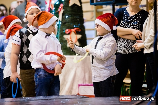 Zdjęcie w galerii na portalu naszraciborz.pl: Kiermasz świąteczny w krzanowickiej szkole wiadomości z regionu