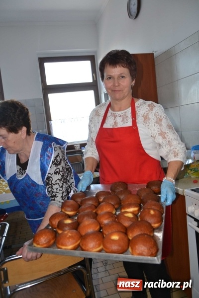 Zdjęcie w galerii na portalu naszraciborz.pl: Mróz im niestraszny, czyli Weihnachtsmarkt w Bolesławiu  wiadomości z regionu