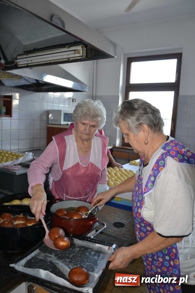 Zdjęcie w galerii na portalu naszraciborz.pl: Mróz im niestraszny, czyli Weihnachtsmarkt w Bolesławiu  wiadomości z regionu