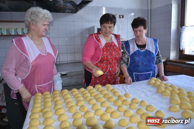 Zdjęcie w galerii na portalu naszraciborz.pl: Mróz im niestraszny, czyli Weihnachtsmarkt w Bolesławiu  wiadomości z regionu