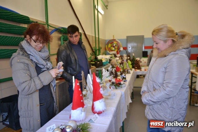 Zdjęcie w galerii na portalu naszraciborz.pl: Mróz im niestraszny, czyli Weihnachtsmarkt w Bolesławiu  wiadomości z regionu