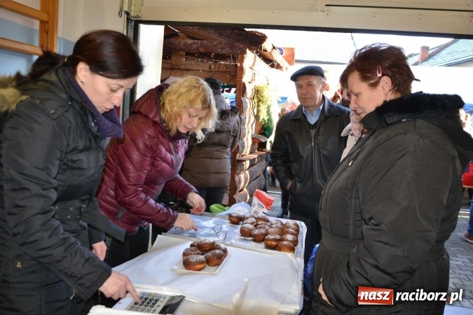 Zdjęcie w galerii na portalu naszraciborz.pl: Mróz im niestraszny, czyli Weihnachtsmarkt w Bolesławiu  wiadomości z regionu