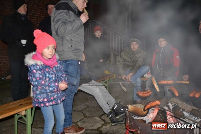 Zdjęcie w galerii na portalu naszraciborz.pl: Mróz im niestraszny, czyli Weihnachtsmarkt w Bolesławiu  wiadomości z regionu