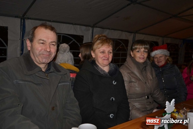 Zdjęcie w galerii na portalu naszraciborz.pl: Mróz im niestraszny, czyli Weihnachtsmarkt w Bolesławiu  wiadomości z regionu