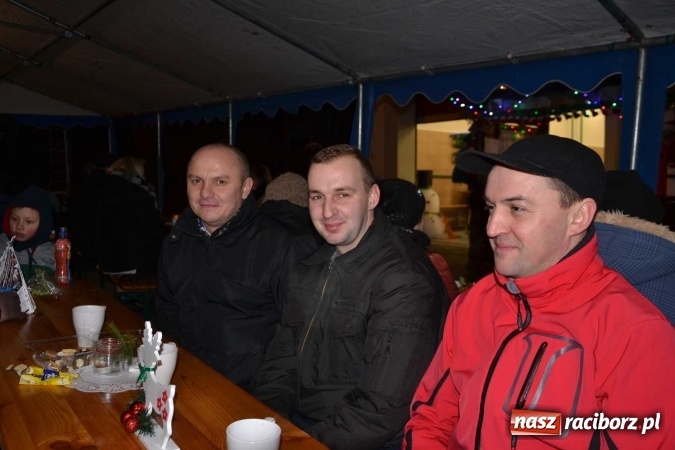 Zdjęcie w galerii na portalu naszraciborz.pl: Mróz im niestraszny, czyli Weihnachtsmarkt w Bolesławiu  wiadomości z regionu