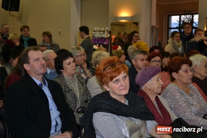Zdjęcie w galerii na portalu naszraciborz.pl: W Tworkowie na świąteczną nutę  wiadomości z regionu