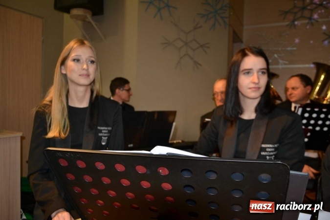 Zdjęcie w galerii na portalu naszraciborz.pl: W Tworkowie na świąteczną nutę  wiadomości z regionu