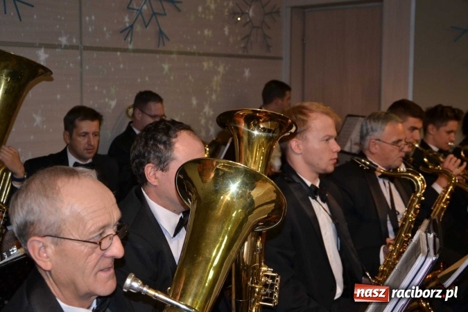 Zdjęcie w galerii na portalu naszraciborz.pl: W Tworkowie na świąteczną nutę  wiadomości z regionu