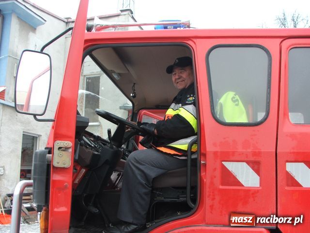 Zdjęcie w galerii na portalu naszraciborz.pl: Bolesław ma nowy wóz strażacki wiadomości z regionu