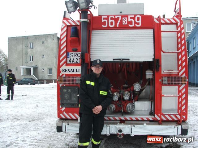 Zdjęcie w galerii na portalu naszraciborz.pl: Bolesław ma nowy wóz strażacki wiadomości z regionu