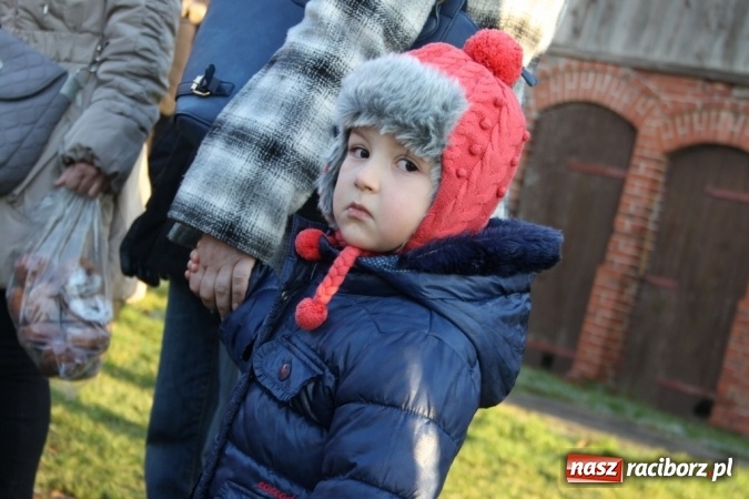 Zdjęcie w galerii na portalu naszraciborz.pl: Mikołaj w farskich ogrodach w Wojnowicach wiadomości z regionu