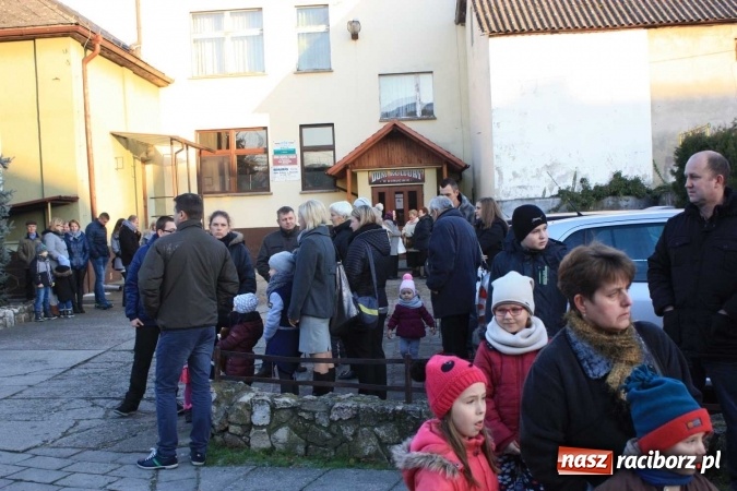 Zdjęcie w galerii na portalu naszraciborz.pl: Święty Mikołaj odwiedził dzieci w Borucinie!  wiadomości z regionu